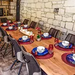 Tina Tatil Evi