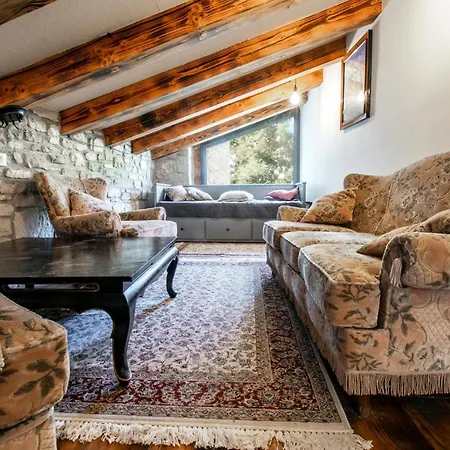 Tatil Evi Tina *